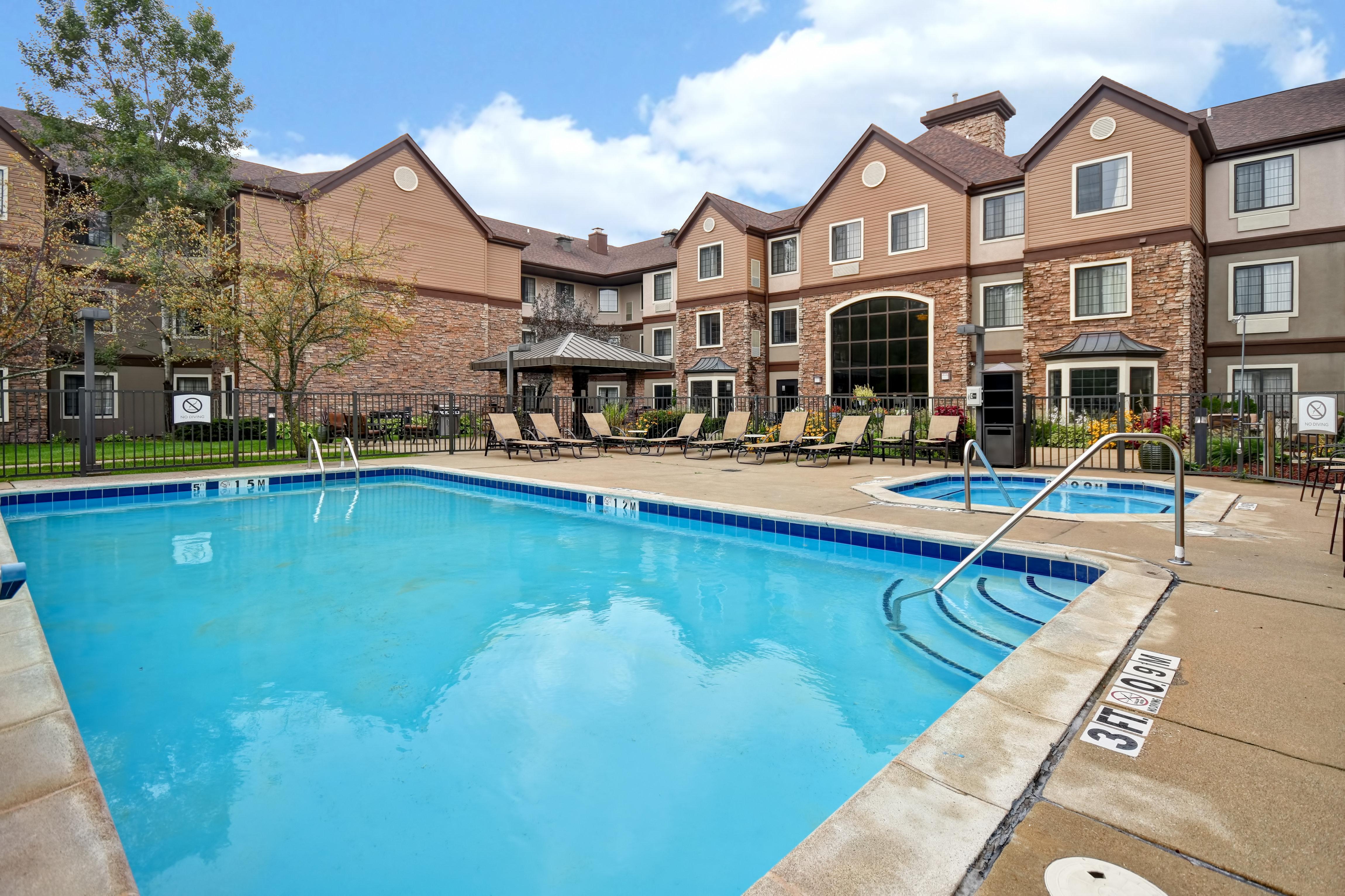 Staybridge Grand Rapids-kentwood By Ihg Hotel Cascade