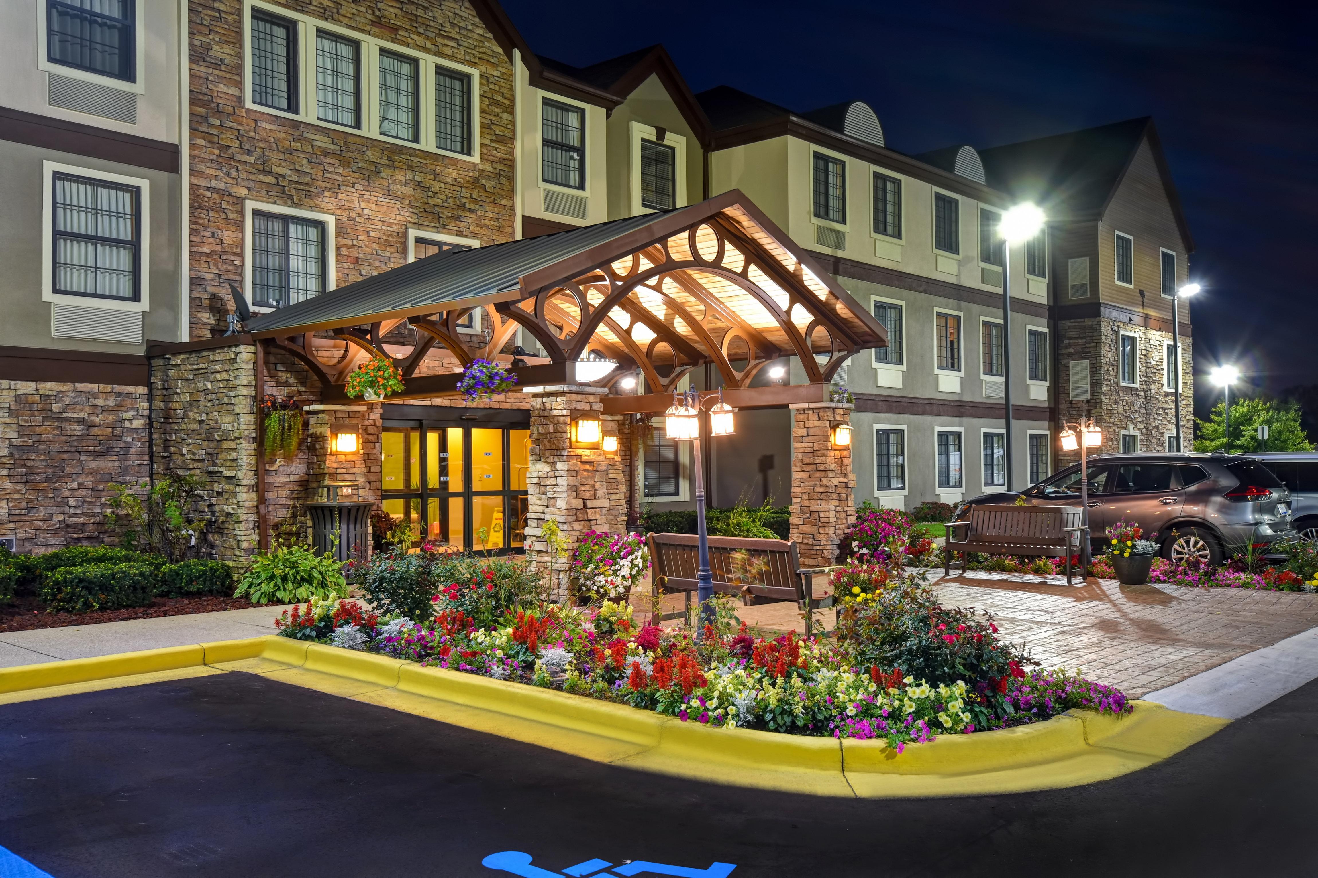 Staybridge Grand Rapids-kentwood By Ihg Hotel Cascade