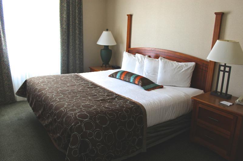 Staybridge Grand Rapids-kentwood By Ihg Hotel 3*